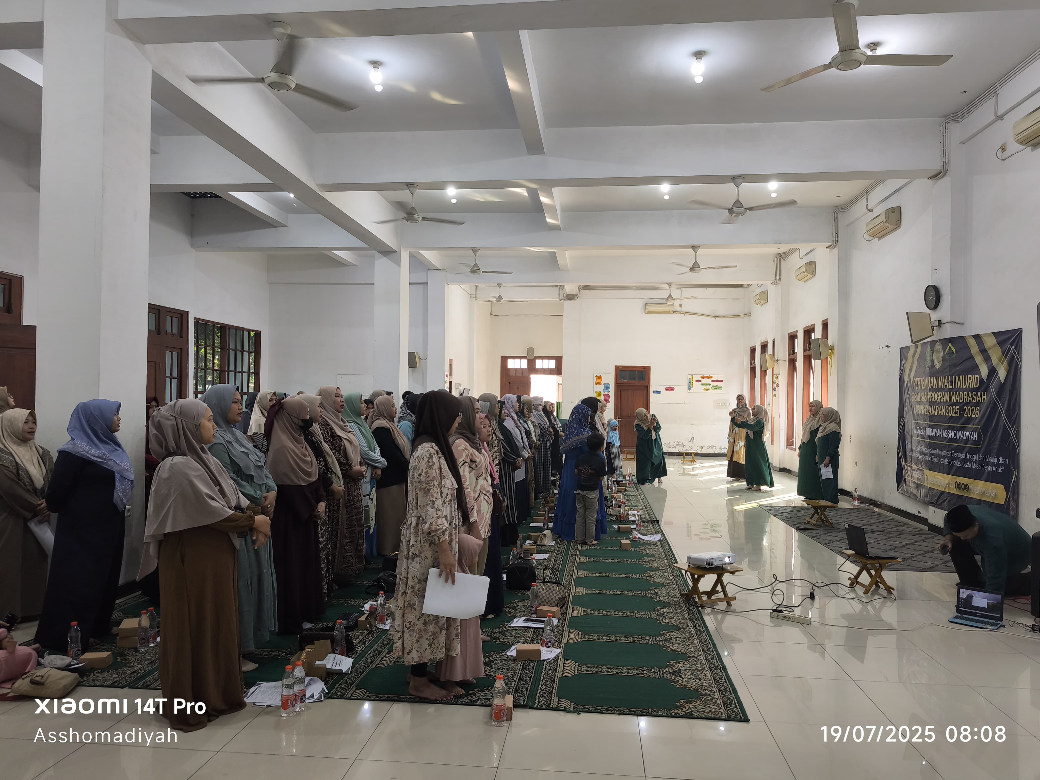 Sinergi Orang Tua dan Madrasah dalam Mewujudkan Generasi Unggul
